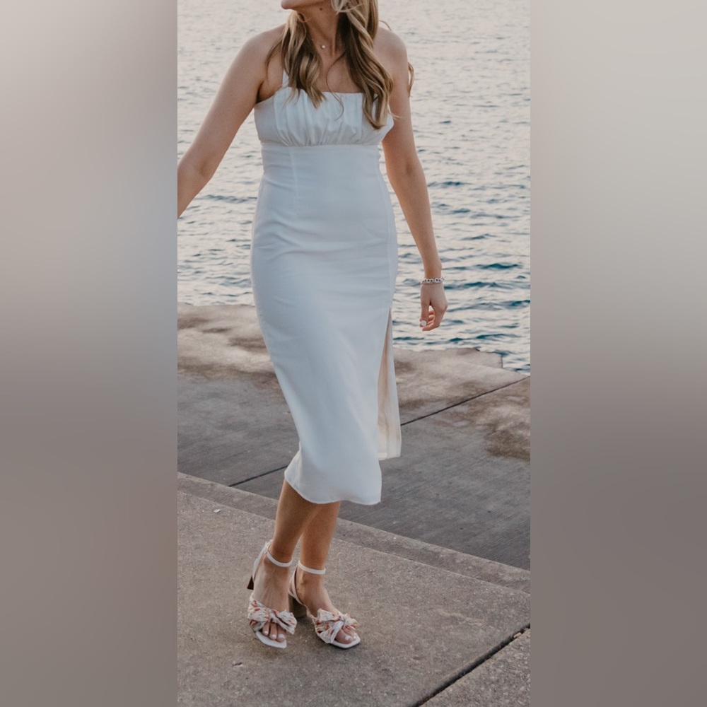 Abercrombie and Fitch White Dress. Rouched top detail with open strappy back.